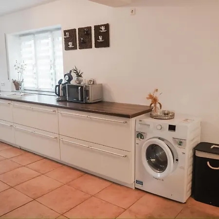 In Winterscheid Im Eg Mit Garten Und Klima Apartmán *